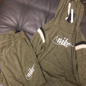 Nike sweat suit